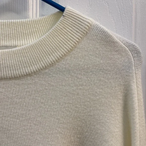 COTTON ON Cream Cropped Sweater SIZE M - Picture 3 of 3